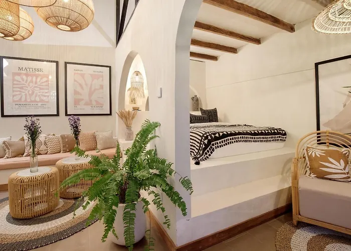 Seminyak Beach Bungalow Studio Villa 1 With Private Pool Sbb1